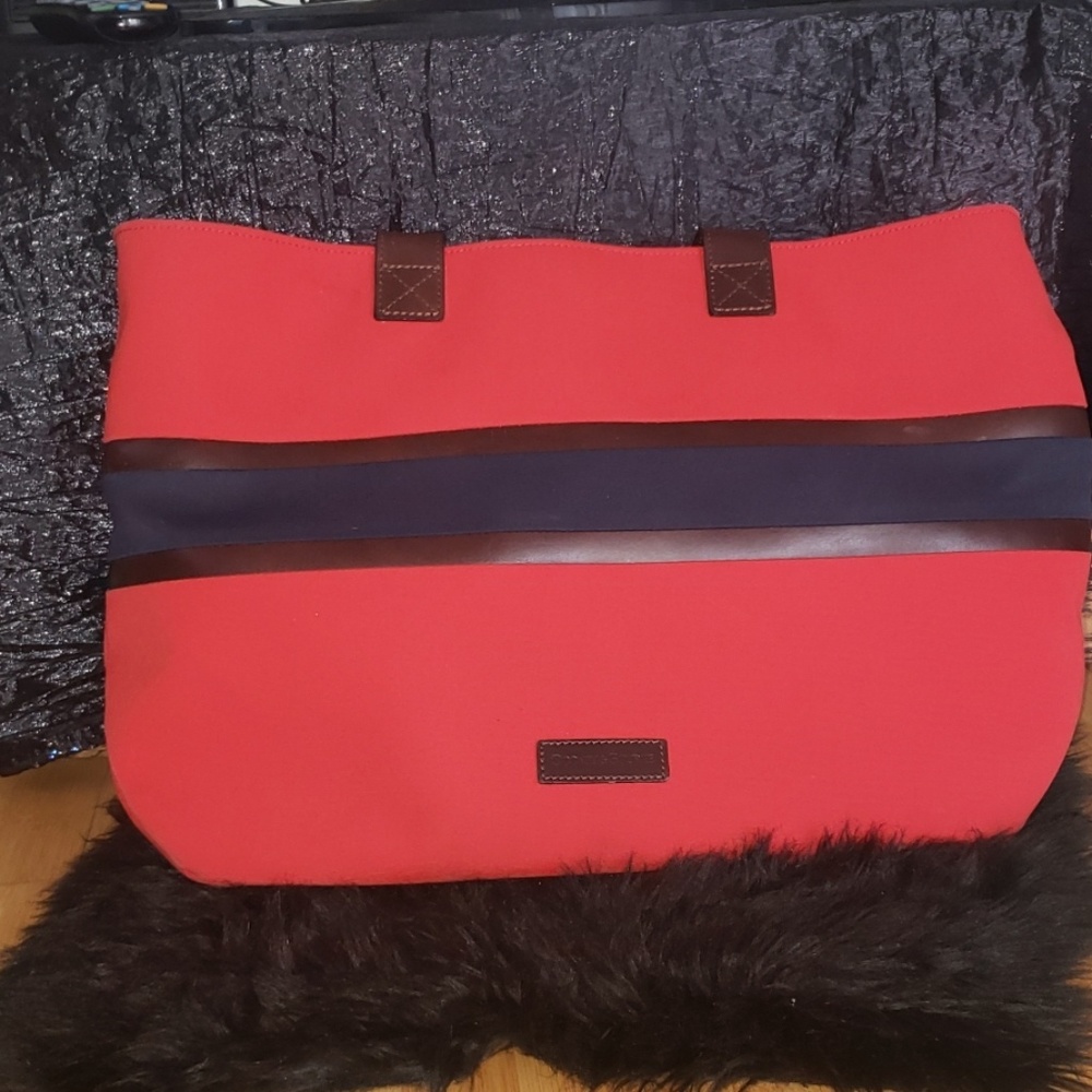 Dooney & Bourke shoulder satchel/laptop bag